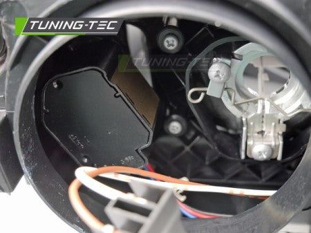 Fari Anteriori BLACK Lato Destro TYC per AUDI A3 8V 12-16