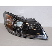 Load image into Gallery viewer, Fari Anteriori Day Light Skoda Octavia '09 Black
