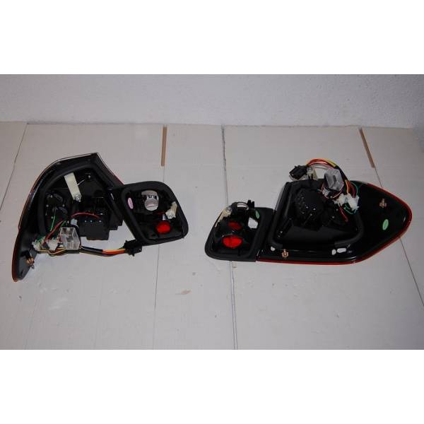 Fanali Posteriori Cardna BMW Serie 3 E46 4 Puertas 2002-2005 Red Smoked