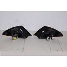 Carica l'immagine nel visualizzatore di Gallery, Fanali Posteriori Cardna Mercedes Classe C W204 07-10 Int. Lightbar Smoked