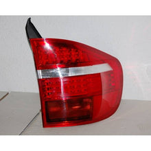 Carica l'immagine nel visualizzatore di Gallery, Fanali Posteriori BMW X5 E70 '06