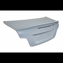 Load image into Gallery viewer, Portellone in Vetroresina BMW Serie 1 E82 conversione in CSL