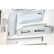 Carica l'immagine nel visualizzatore di Gallery, Body Kit Renault Clio 02 V6