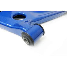 Carica l'immagine nel visualizzatore di Gallery, Hardrace LOWER CONTROL ARM Anteriore Plastica 2 Pezzi/SET - Mitsubishi COLT Z21/23