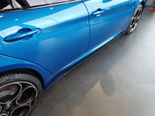 Carica l'immagine nel visualizzatore di Gallery, Estensione sotto minigonne Alfa Romeo Giulia