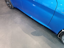 Carica l'immagine nel visualizzatore di Gallery, Estensione sotto minigonne Alfa Romeo Giulia