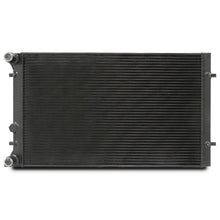 Carica l'immagine nel visualizzatore di Gallery, Radiatore Sportivo ad alto flusso da 42 mm Audi A3 8L / S3 / TT 8N / Seat Leon 1M / Volkswagen Golf MK4/ Skoda Octavia 1U 95-06