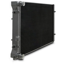 Carica l'immagine nel visualizzatore di Gallery, Radiatore Sportivo ad alto flusso da 42 mm Audi A3 8L / S3 / TT 8N / Seat Leon 1M / Volkswagen Golf MK4/ Skoda Octavia 1U 95-06