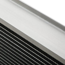 Load image into Gallery viewer, Radiatore Sportivo ad alto flusso BMW Serie 3 E30 / E36 / 1.6 / 1.8 / 2.0 / 2.3 / 2.5 82-01