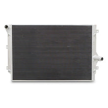 Load image into Gallery viewer, Radiatore Sportivo ad alto flusso da 42 mm Audi A3 8P / TT S 8J / Seat Leon 1P / Volkswagen Golf MK4 / MK5 / MK6 03-15