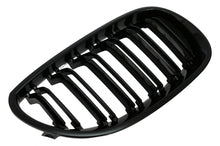 Carica l'immagine nel visualizzatore di Gallery, Griglie centrali reni BMW Serie 5 E60 E61 (2003-2009) Double Stripe M Design Nero