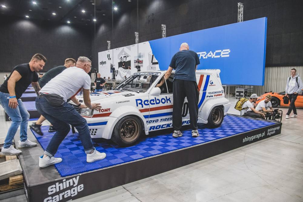 PAVIMENTAZIONE MODULARE IN POLIPROPILENE