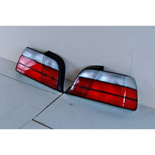 Carica l&#39;immagine nel visualizzatore di Gallery, Fanale Posteriore BMW Serie 3 E36 4 Porte