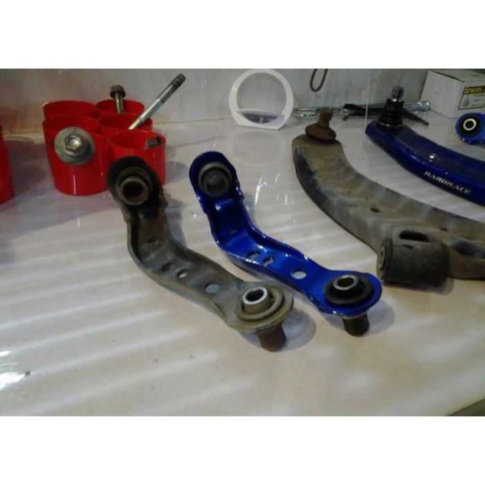 Hardrace UPPER ARM Anteriore - Nissan TIIDA 04-12 C11