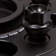 Carica l'immagine nel visualizzatore di Gallery, Mini Cooper F56 - Coppia Distanziali Ruota 30mm - 5x112 M14x1.25 66.6mm