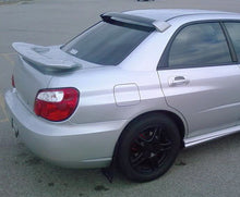 Carica l'immagine nel visualizzatore di Gallery, Spoiler Tetto Posteriore STI Style SK-Import Plastica ABS Subaru Impreza GD - foto 2