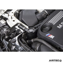 Carica l'immagine nel visualizzatore di Gallery, AIRTEC Motorsport Catch Can per BMW F87 M2 Competition, F80 M3 e F82 M4 (S55) - dettaglio 9