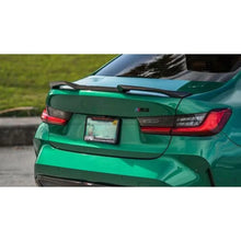Carica l'immagine nel visualizzatore di Gallery, CarbonWorks Spoiler posteriore VRS Style in carbonio pre-preg per BMW M3 G80 G20/G21/G81 dal 2020 - foto 1