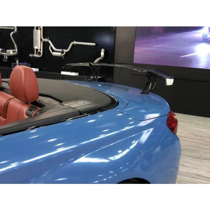 CarbonWorks Spoiler posteriore V-Style in carbonio per BMW Serie 3 F30/F80 2011-2018 e Serie 4 F32/F33/F82/F83/G23/G83 dal