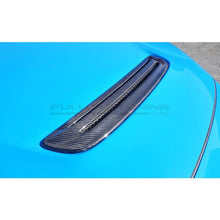 Carica l'immagine nel visualizzatore di Gallery, CarbonWorks Prese d'aria cofano in carbonio per Honda Civic Type R FL5 2023-2025 - foto 5