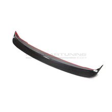Carica l'immagine nel visualizzatore di Gallery, CarbonWorks Spoiler posteriore baule in carbonio per Volkswagen Transporter T6/T7 dal 2015 (con portellone) - foto 2