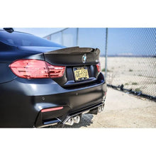 Carica l'immagine nel visualizzatore di Gallery, CarbonWorks Spoiler posteriore Vorsteiner Style in carbonio per BMW M4 F82 F32/F83 2014-2022 - foto 3