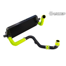 Load image into Gallery viewer, Aggiornamento intercooler AIRTEC Motorsport Stage 2 e tubi Big Boost da 2,5 pollici Focus RS MK2 - dettaglio 2