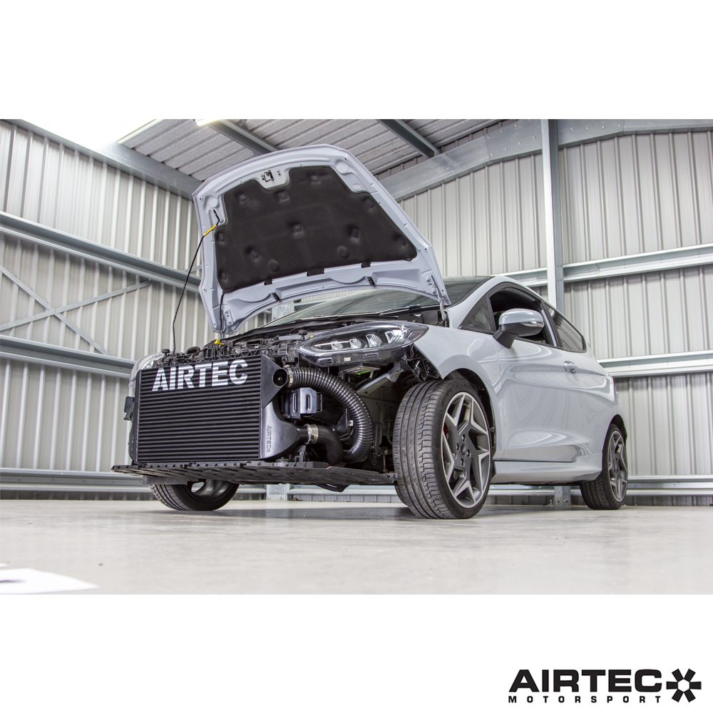 AIRTEC Motorsport Alimentazione aria fredda per Fiesta Mk8 ST Intercooler AIRTEC Motorsport Stage 3 - dettaglio 2