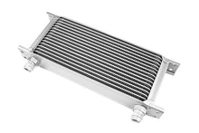 Carica l'immagine nel visualizzatore di Gallery, Radiatore olio universale FMIC 16-row maschio AN10 argento - vista 2
