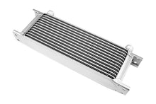 Carica l'immagine nel visualizzatore di Gallery, Radiatore olio universale FMIC 13-row maschio AN10 argento (naturale) - vista 4