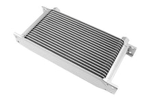 Carica l'immagine nel visualizzatore di Gallery, Radiatore olio universale FMIC 19-row femmina 1/2" argento naturale - vista 3