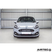 Carica l'immagine nel visualizzatore di Gallery, AIRTEC Motorsport Alimentazione aria fredda per Fiesta Mk8 ST Intercooler AIRTEC Motorsport Stage 3 - dettaglio 3