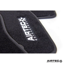 Load image into Gallery viewer, Tappetini AIRTEC Motorsport per Ford Focus MK2 4 porte – Solo guida a destra - dettaglio 2