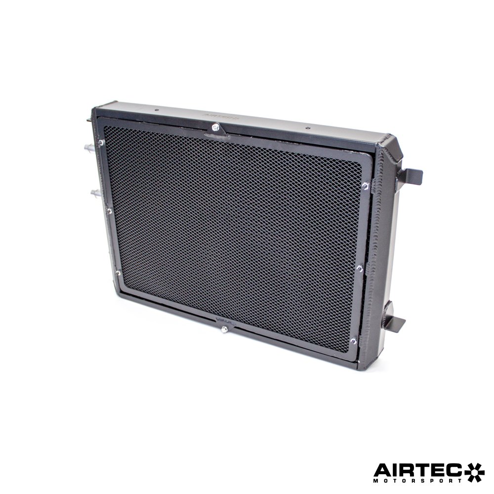 Aggiornamento del radiatore di carica AIRTEC Motorsport per BMW F87 M2 Competition, F80 M3 e F82 M4 (S55) - dettaglio 3