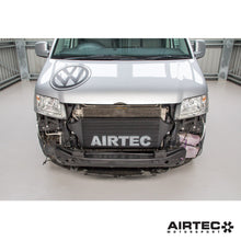 Carica l'immagine nel visualizzatore di Gallery, Aggiornamento intercooler AIRTEC Motorsport per VW Transporter T5 / T6