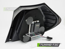 Carica l&#39;immagine nel visualizzatore di Gallery, Fanali Posteriori BMW Serie 1 E87 04-08.07 RED LED BAR