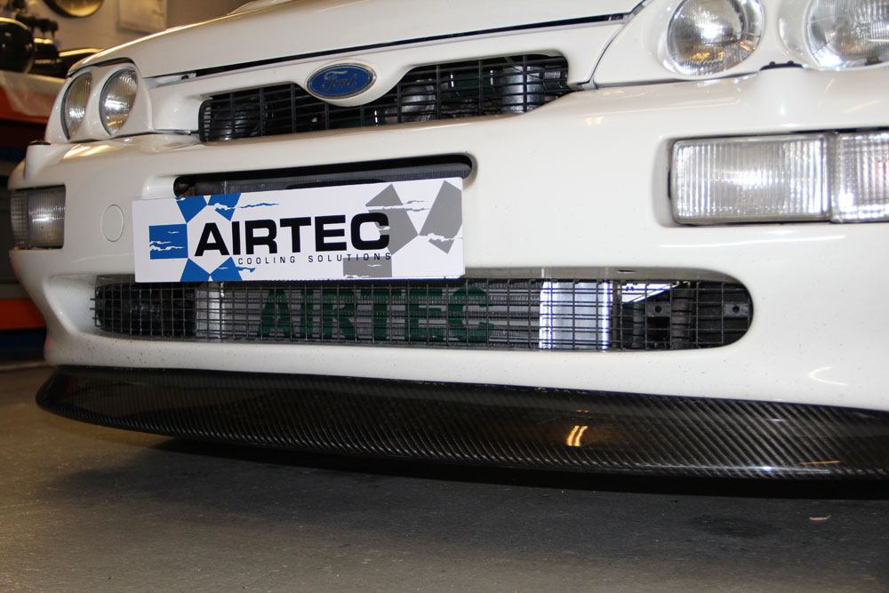Aggiornamento intercooler AIRTEC Motorsport da 70 mm con alimentazione superiore per 3 porte, Sapphire ed Escort Cosworth - dettaglio 3