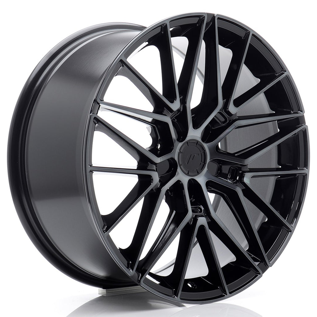 Cerchio in Lega JAPAN RACING JR38 19x8 ET20-40 5H con foratura su misura Black Machined w/ Tinted Face