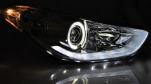 Carica l&#39;immagine nel visualizzatore di Gallery, Fari Anteriori HYUNDAI ELANTRA 11.10-15 CHROME DAYLIGHT LED