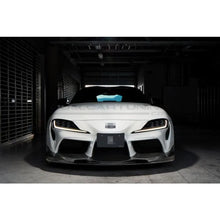 Carica l'immagine nel visualizzatore di Gallery, CarbonWorks Lip paraurti anteriore in carbonio per Toyota Supra A90 dal 2019 – cod. 159956 - foto 3