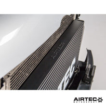 Carica l'immagine nel visualizzatore di Gallery, Aggiornamento intercooler AIRTEC Motorsport per VW Transporter T5 / T6 - dettaglio 8