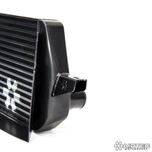 Carica l'immagine nel visualizzatore di Gallery, Aggiornamento intercooler AIRTEC Motorsport Stage 2 per Focus RS Mk2 - dettaglio 5