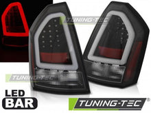Load image into Gallery viewer, Fanali Posteriori CHRYSLER 300C 05-08 BLACK LED BAR