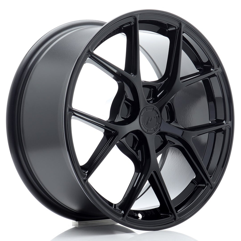 Cerchio in Lega JAPAN RACING SL01 17x8 ET20-45 5H con foratura su misura Gloss Black