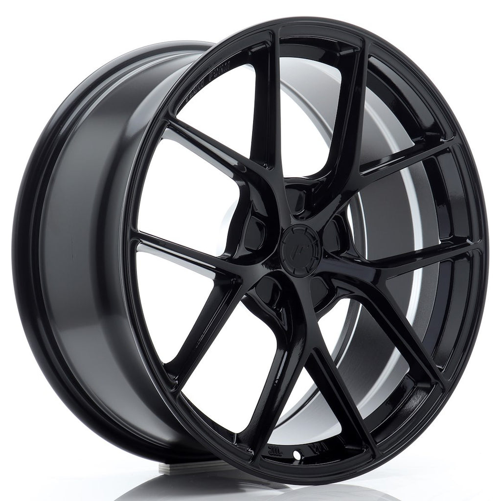 Cerchio in Lega JAPAN RACING SL01 19x8,5 ET20-45 5H con foratura su misura Gloss Black