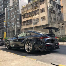 Carica l'immagine nel visualizzatore di Gallery, CarbonWorks Lip paraurti posteriore in carbonio per Toyota Supra A90 dal 2019 – cod. 159955 - foto 5