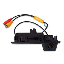 Carica l'immagine nel visualizzatore di Gallery, Retrocamera AHD Audi A4 A3, VW Touran Tiguan, Skoda Superb Octavia – IP68 - immagine 3