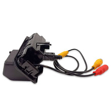 Carica l'immagine nel visualizzatore di Gallery, Retrocamera AHD con Ugello Audi Q2 Q3 Q5 A5 A6, VW Skoda Porsche – IP68 - immagine 4
