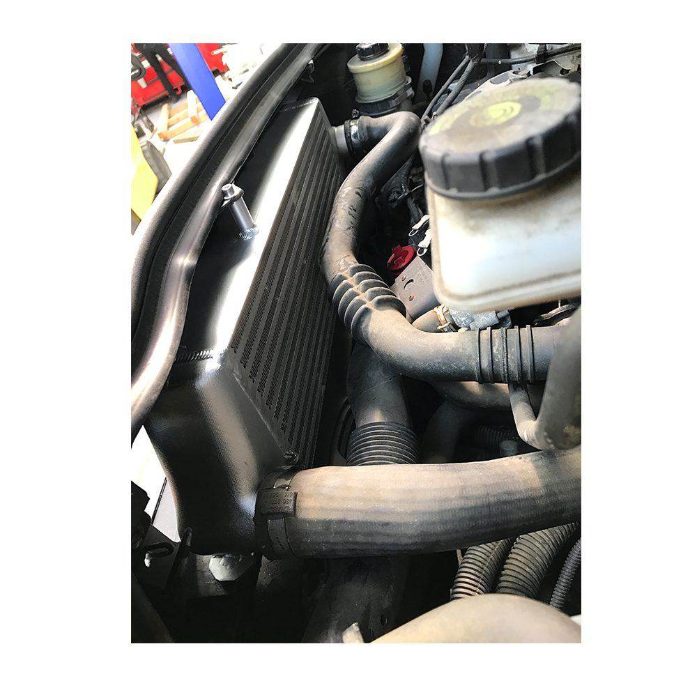 Aggiornamento intercooler AIRTEC Motorsport per furgone diesel Renault Trafic 2.0 - dettaglio 5