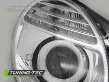 Carica l&#39;immagine nel visualizzatore di Gallery, Fari Anteriori CHROME Lato Destro TYC per MERCEDES Classe E W211 06-09